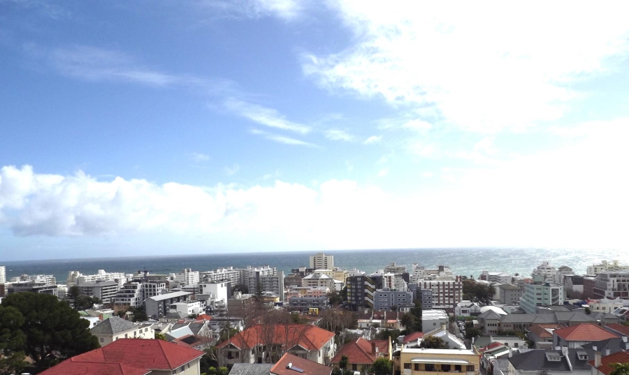 3 Bedroom Property for Sale in Sea Point Western Cape